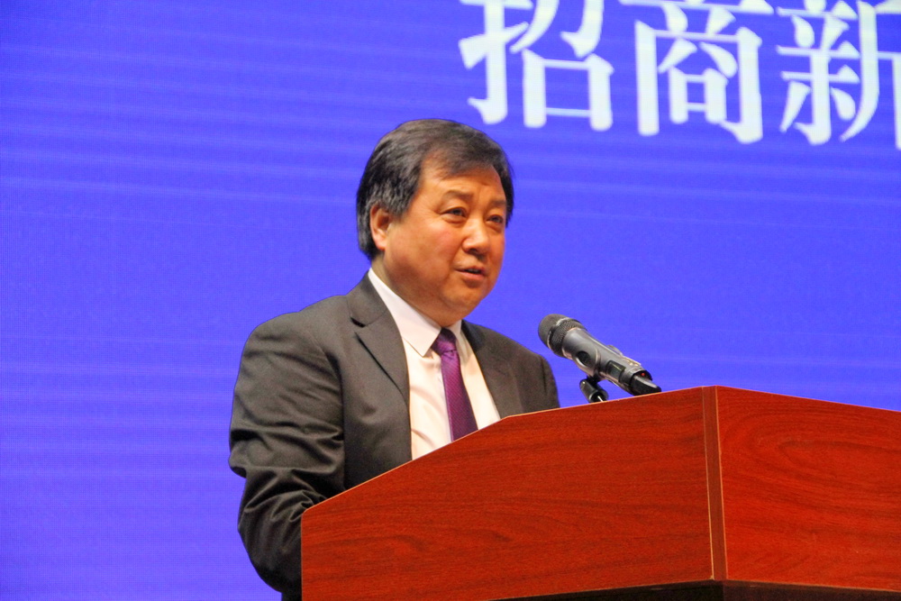 印臺(tái)區(qū)招商局局長牛少鋒.JPG